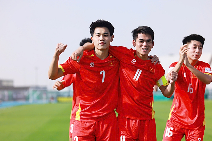 Kim Sang Sik - Ảnh 2.