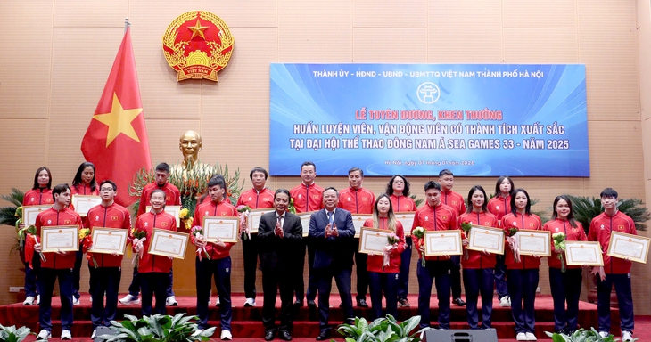 Hà Nội tặng 3 tỉ đồng cho đoàn thể thao thủ đô dự SEA Games 33 - Ảnh 2.