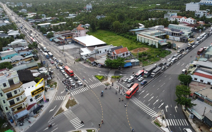 Chi 248 tỉ đồng làm cầu vượt tại ngã tư Đồng Tâm - Ảnh 3.