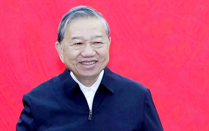 Tổng Bí thư Tô Lâm ký nghị quyết mới của Bộ Chính trị về phát triển kinh tế nhà nước - Ảnh 3.