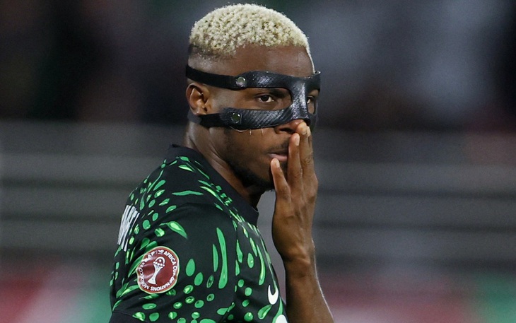 Trọng tài mất việc tại AFCON 2025 vì... đôi giày - Ảnh 2.