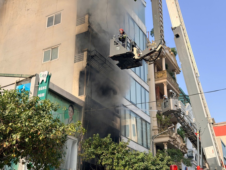 cháy nhà - Ảnh 1.