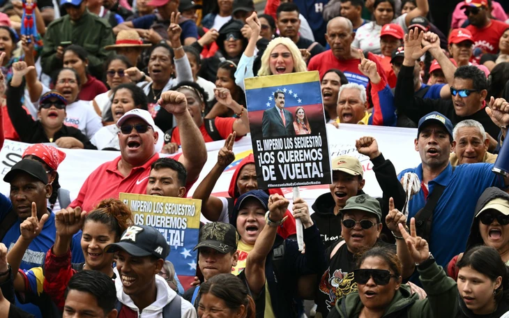 Ông Trump: Venezuela sẽ dùng tiền thu từ dầu mỏ để mua... chỉ hàng hóa Mỹ - Ảnh 2.