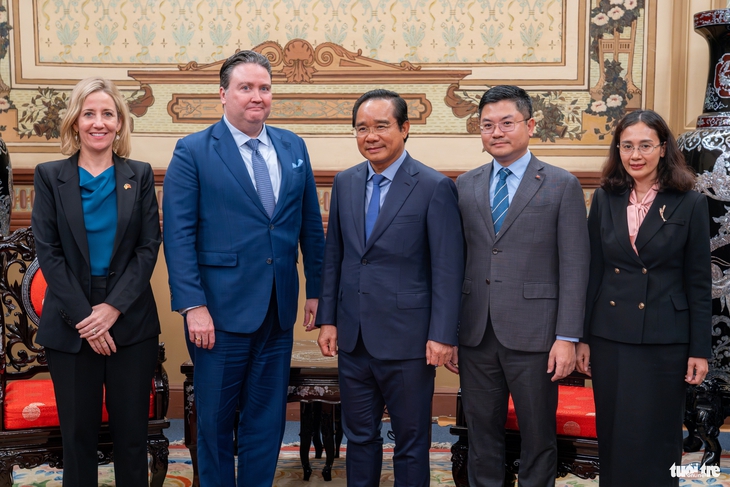 Chủ tịch Nguyễn Văn Được đón tiếp Đại sứ Mỹ Marc Knapper chào từ biệt TP.HCM - Ảnh 4.