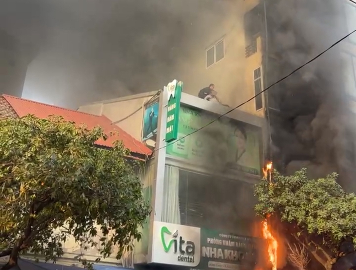 cháy nhà - Ảnh 2.