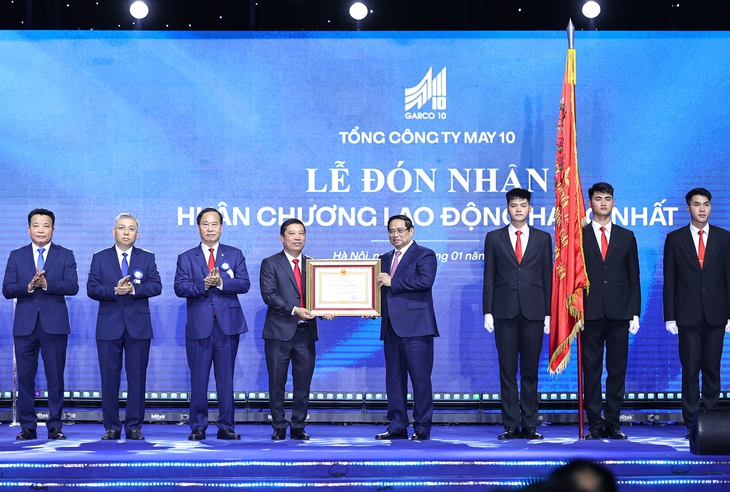 Thủ tướng: Từ nước thiếu ăn thiếu mặc, Việt Nam xuất khẩu gạo và dệt may hàng đầu thế giới - Ảnh 3.