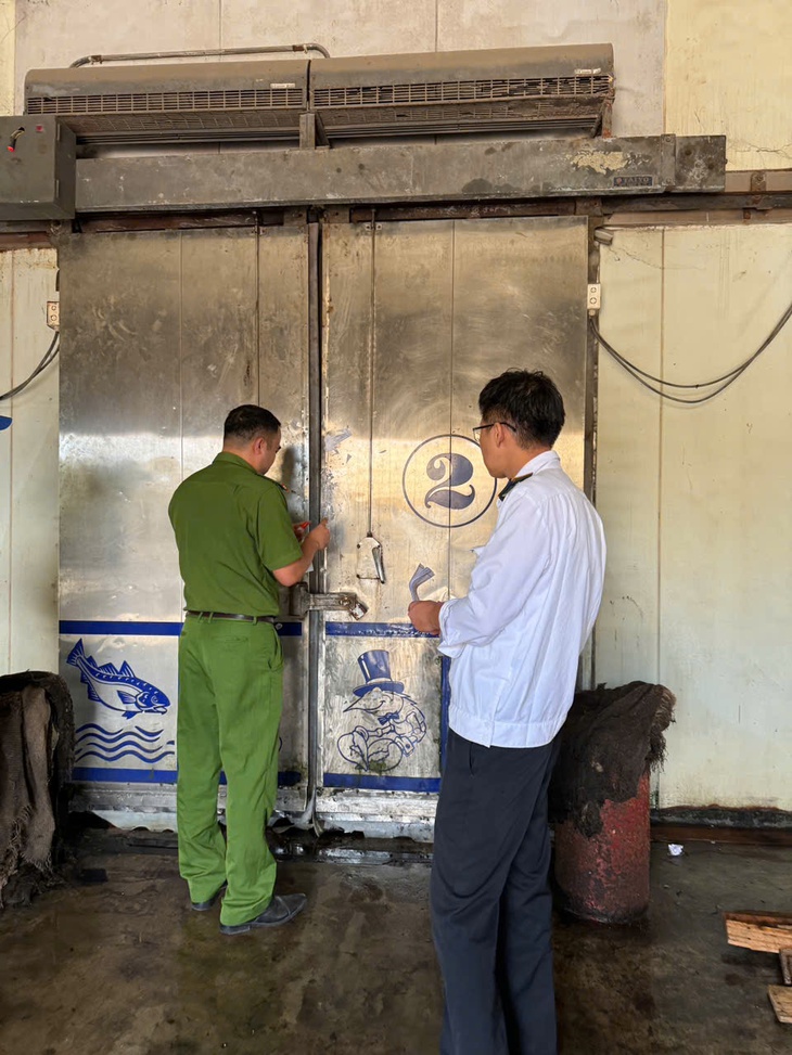 đồ hộp hạ long - Ảnh 2.