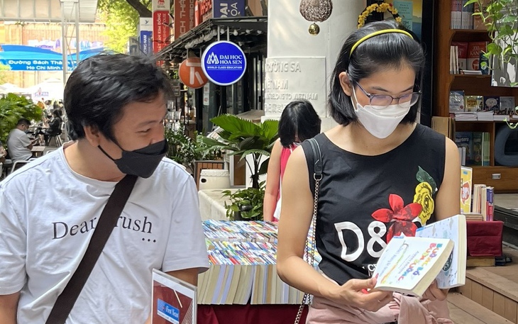 10 năm ở đường sách - Ảnh 2.