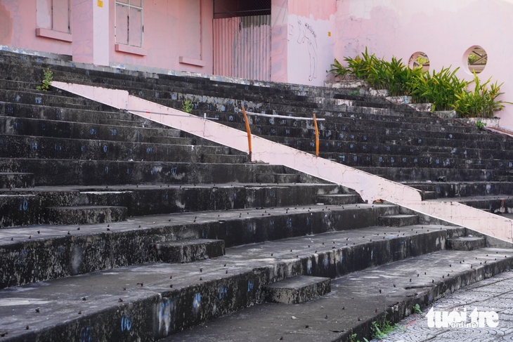 sân khấu - Ảnh 3.