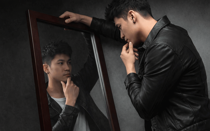 Tán tỉnh để yêu hay để lợi? Khoa học giải mã cách mỗi người 'thả thính' - Ảnh 2.