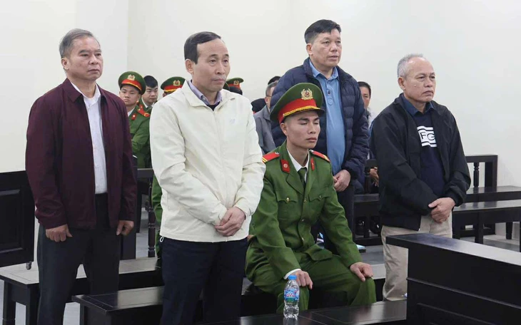 Đắk Lắk khởi tố 8 người đưa, nhận hối lộ trong hoạt động kiểm dịch động vật - Ảnh 2.