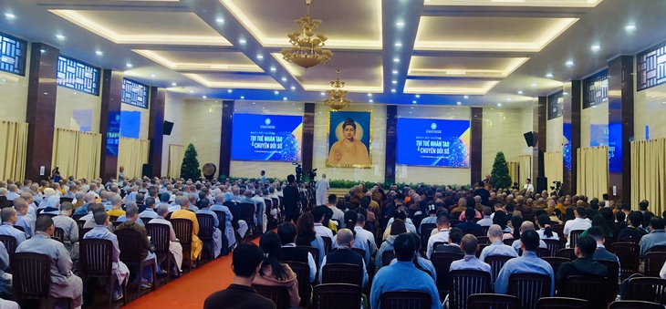 Tăng ni, phật tử TP.HCM học về trí tuệ nhân tạo và chuyển đổi số - Ảnh 4. Tăng ni, Phật tử TP.HCM tìm hiểu về trí tuệ nhân tạo và chuyển đổi số - Ảnh 4.