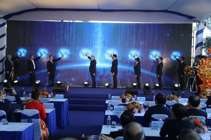 Ra mắt Trung tâm tài chính quốc tế Việt Nam tại Đà Nẵng - Ảnh 3.