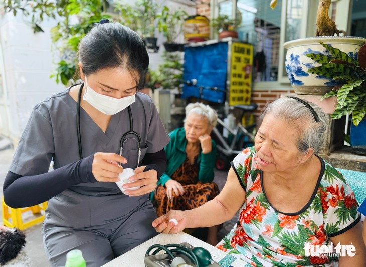 Phúc lợi cho người già - Ảnh 1.