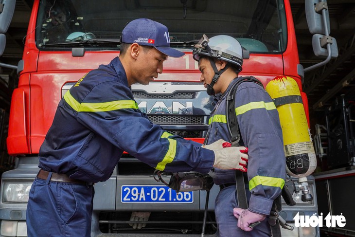 Người lính cứu hoả kể về những lần ngược dòng lửa cứu người - Ảnh 4.