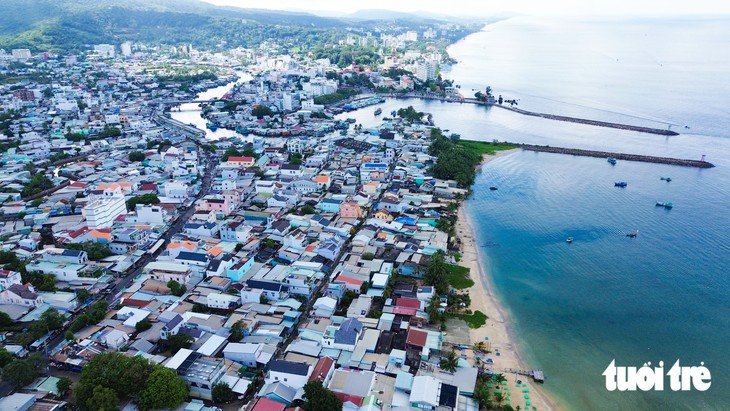 Hơn 15,6 tỉ đồng bồi thường, hỗ trợ tái định cư làm đường ven biển phía Tây đảo Phú Quốc - Ảnh 1.
