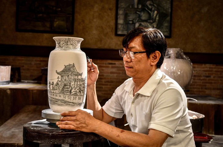 Nhiếp ảnh gia cao tuổi: 94 tuổi vẫn đi, vẫn chụp, vẫn mê nghề - Ảnh 6.
