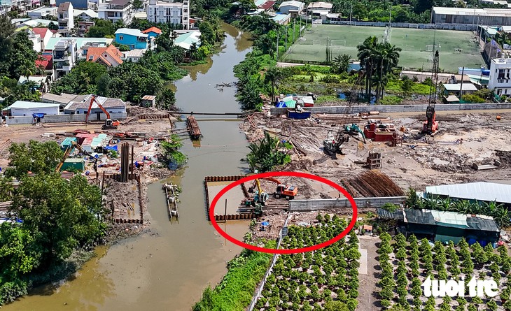 Dư âm đêm ngập chưa qua, người dân phường Thủ Đức thấp thỏm lo ngập lại - Ảnh 1.