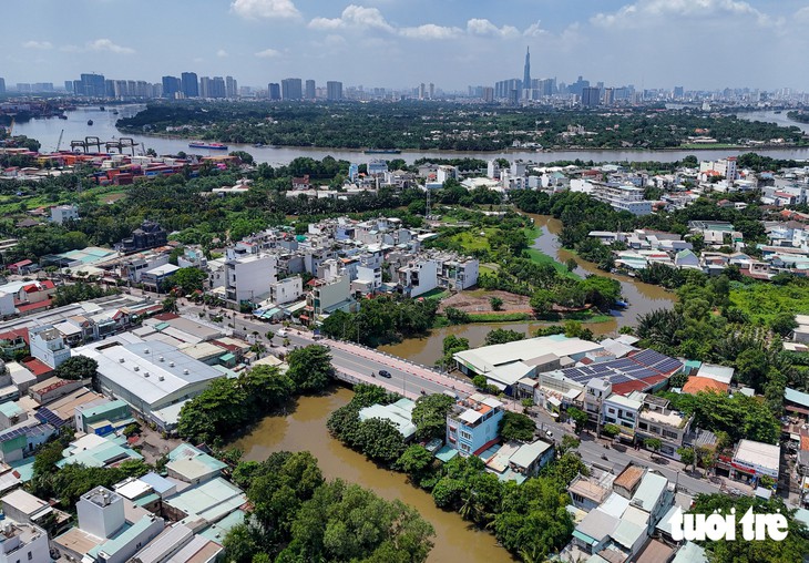 Dư âm đêm ngập chưa qua, người dân phường Thủ Đức thấp thỏm lo ngập lại - Ảnh 11.
