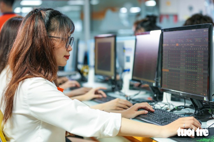 TP.HCM muốn hút nhân tài, nhưng tuyển một CEO mất cả 1 năm? - Ảnh 1.