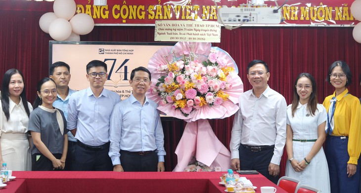 Ngành sách Việt Nam đang đối diện với những khó khăn nào? - Ảnh 1.