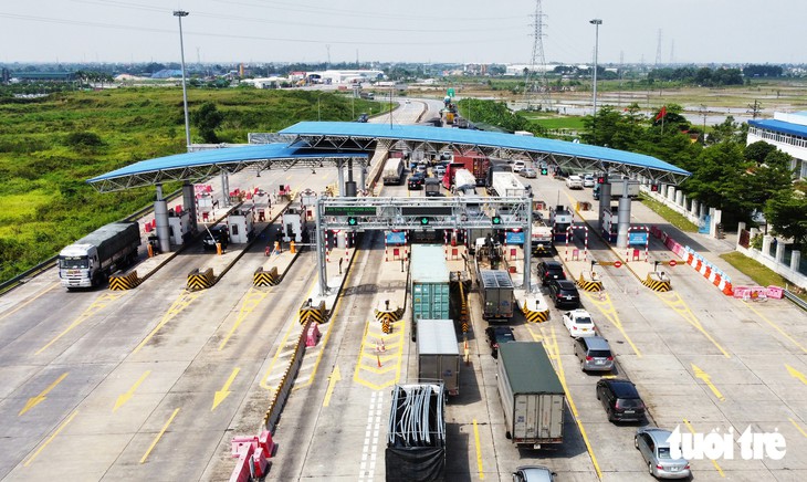 Kiến nghị giảm phí cho xe tải nặng đi cao tốc Hà Nội - Hải Phòng - Ảnh 2.