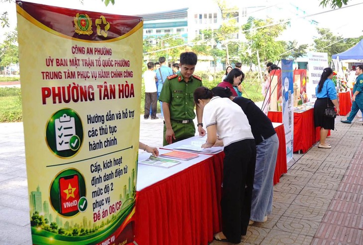 Người dân tân hòa được hỗ trợ từ học bổng và gian hàng 0 đồng năm 2026 - Ảnh 1.