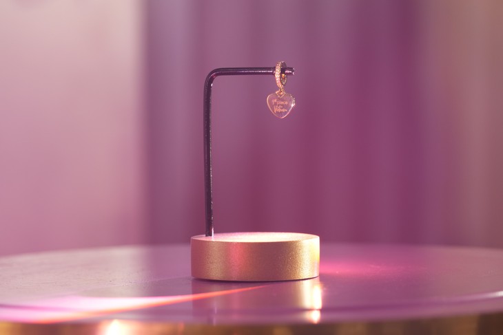 Việt Nam thành cứ điểm chế tác trang sức tinh xảo của Pandora - Ảnh 3.