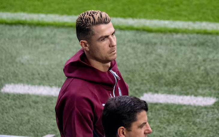 Các nhà báo Bồ Đào Nha đồng loạt chỉ trích Ronaldo - Ảnh 3.