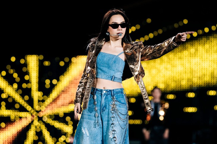Day 2 concert của Mỹ Tâm ‘bùng nổ’ tại TP.HCM nhưng có vượt qua 40.000 khán giả ở Mỹ Đình? - Ảnh 1.