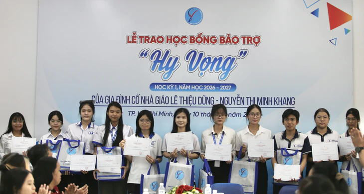 Qũy học bổng Hy vọng tài trợ toàn bậc đại học cho 7 tân sinh viên năm 2026 - Ảnh 1.