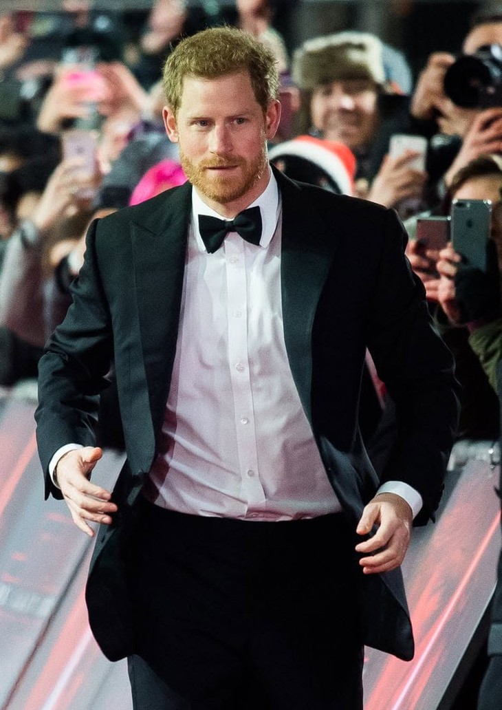 Phong cách thời trang của Hoàng tử Harry thay đổi ra sao từ khi gặp Meghan Markle? - Ảnh 7.