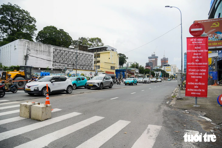 Một số đoạn Nguyễn Thị Minh Khai, Cách Mạng Tháng Tám ở TP.HCM đã thành đường một chiều làm metro số 2 - Ảnh 1.