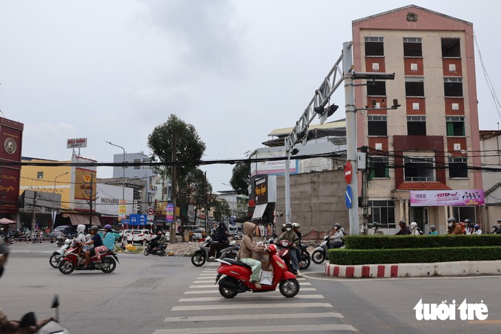 5 nút giao gần 1.200 tỉ ở Cần Thơ: Sau nhiều năm, vì sao mới thi công được 1 nút? - Ảnh 8.