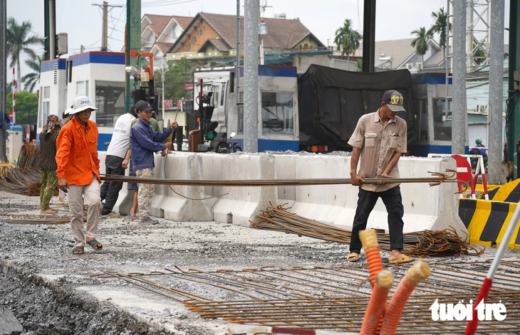 Cận cảnh diện mạo mới nhất của Quốc lộ 13 qua Bình Dương cũ sau hơn 4 năm mở rộng - Ảnh 3.