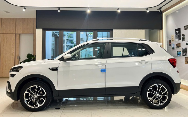Tin tức giá xe: Skoda Kushaq giảm giá 'kịch sàn' còn 469 triệu,  - Ảnh 2.
