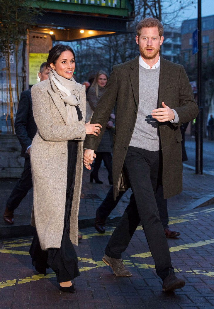 Phong cách thời trang của Hoàng tử Harry thay đổi ra sao từ khi gặp Meghan Markle? - Ảnh 5.