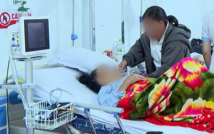55 người nhập viện nghi ngộ độc sau khi ăn bánh mì Bà Được - Ảnh 3.