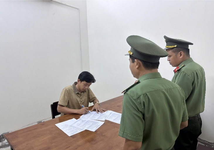 Đường dây tiền giả bị triệt phá tại Cần Thơ: Khởi tố thêm 1 bị can - Ảnh 1.