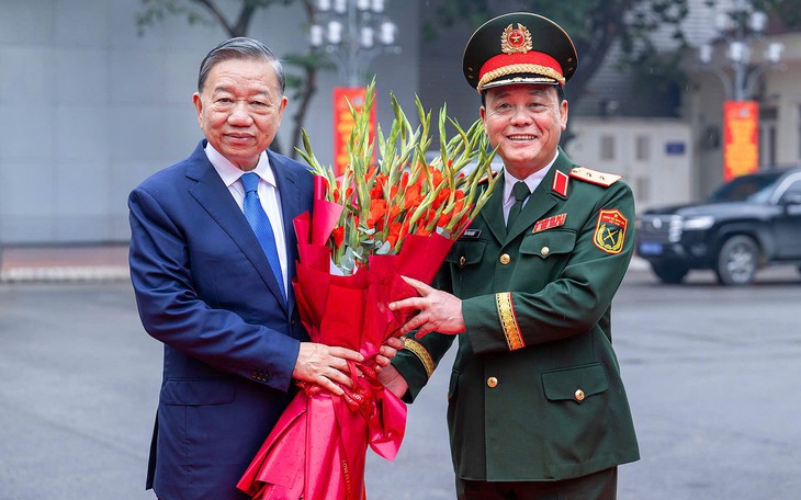 Tổng Bí thư Tô Lâm trao danh hiệu Anh hùng Lực lượng vũ trang cho Quân khu 2 - Ảnh 3.