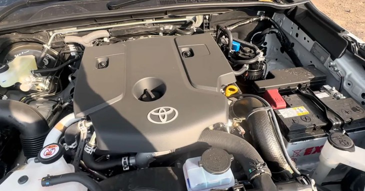 Toyota Fortuner thêm bản mới: Đắt hơn thì được gì? - Ảnh 3.