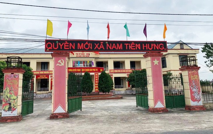 Vì sao tiền thưởng Lao động tiên tiến của nhiều giáo viên ở Hưng Yên bị giảm? - Ảnh 1.