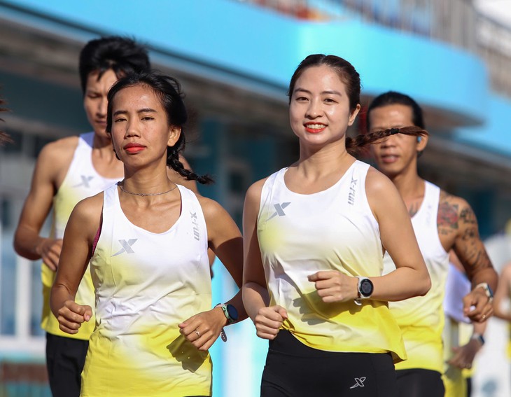 Chạy marathon: Đừng buổi nào cũng cố nhanh hơn, xa hơn - Ảnh 1.