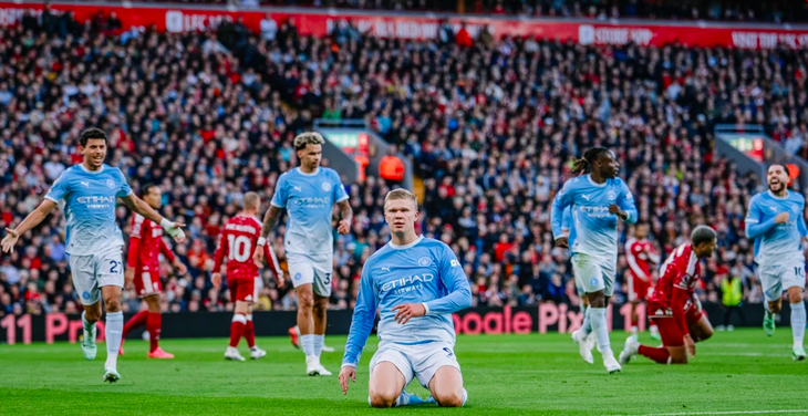 Man City thắng đậm 10 người Liverpool, tiếp tục toàn thắng ở Premier League - Ảnh 1.