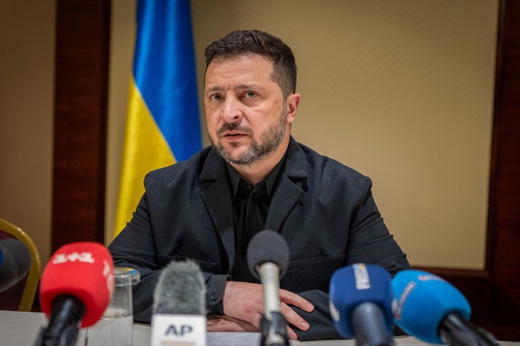 Ông Zelensky lên tiếng sau khi bị ông Trump đòi thay - Ảnh 1.