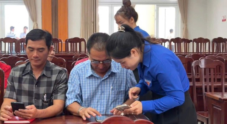 Cô thủ lĩnh thanh niên Trần Thị thanh thủy và sức trẻ tình nguyện trong không gian số - Ảnh 2.