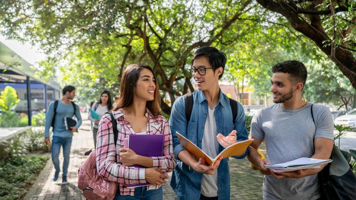 Đại học vùng Úc chỉ tuyển được 40% du học sinh, các trường hụt hàng chục triệu đô - Ảnh 1.