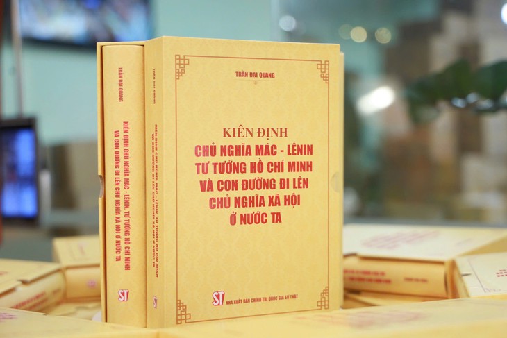 Ra mắt cuốn sách của cố Chủ tịch nước Trần Đại Quang - Ảnh 2.