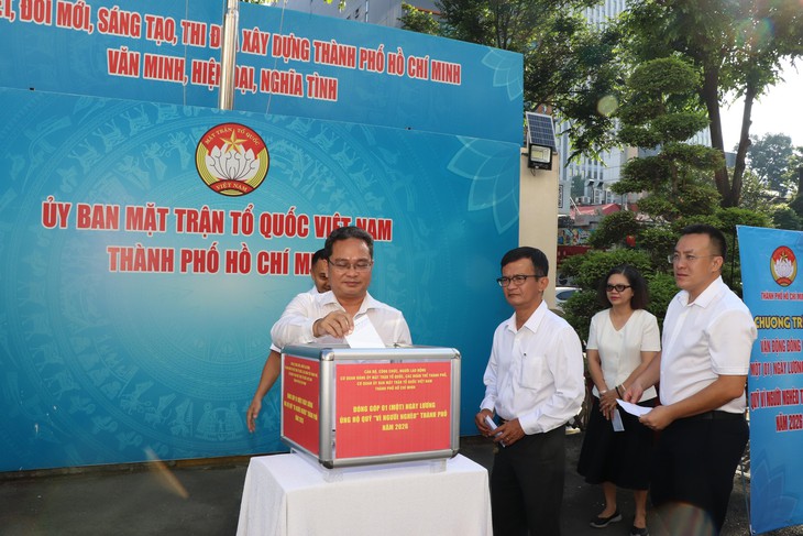 Cán bộ, công chức TP.HCM góp quỹ Vì người nghèo năm 2026 - Ảnh 3.