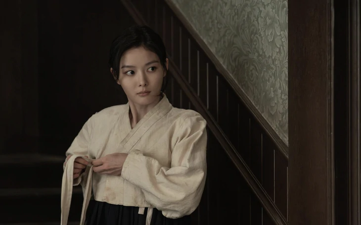 Phim của Kim Yoo Jung ra sao khi đối đầu với Doctor X - Ảnh 4.